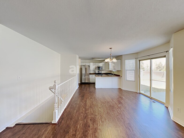 Building Photo - 3372 W 1050 N