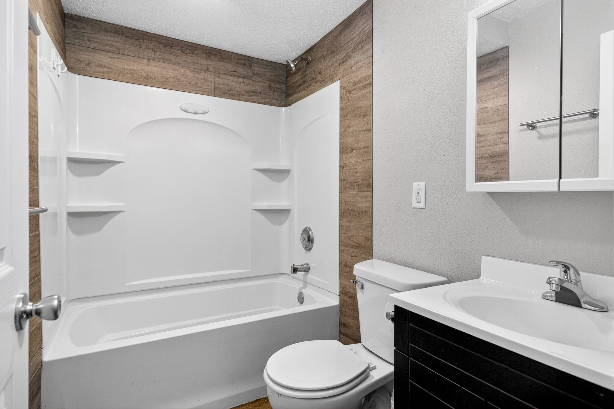 Building Photo - 903 Merrill Ave