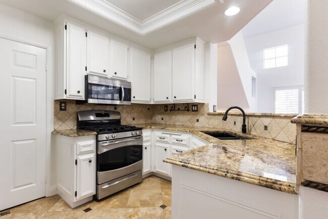 Building Photo - Spacious Laguna Niguel 3 Bed 2 Bath Condo Near Dana Point Harbor