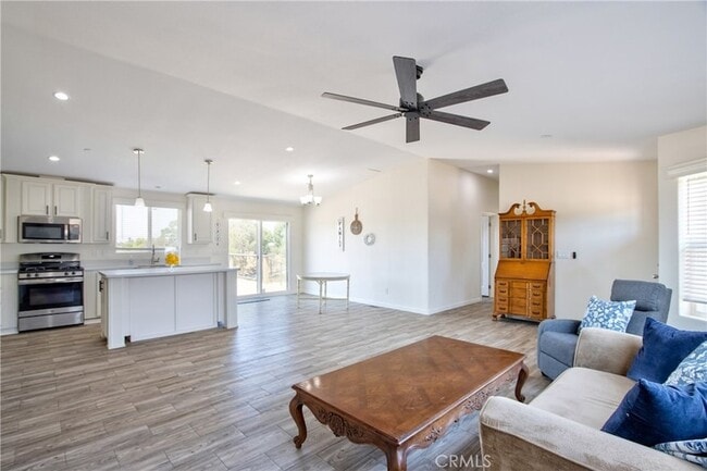 Building Photo - 35892 Meadow Ridge Rd