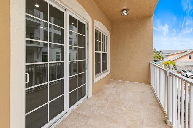 Building Photo - 47 SW Osceola St