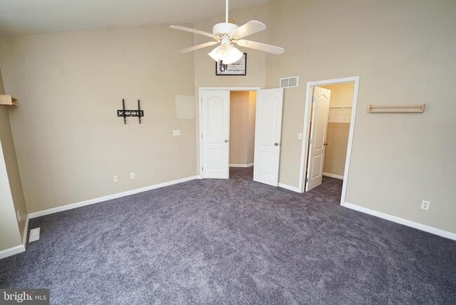 Building Photo - 641 Rosemary Dr