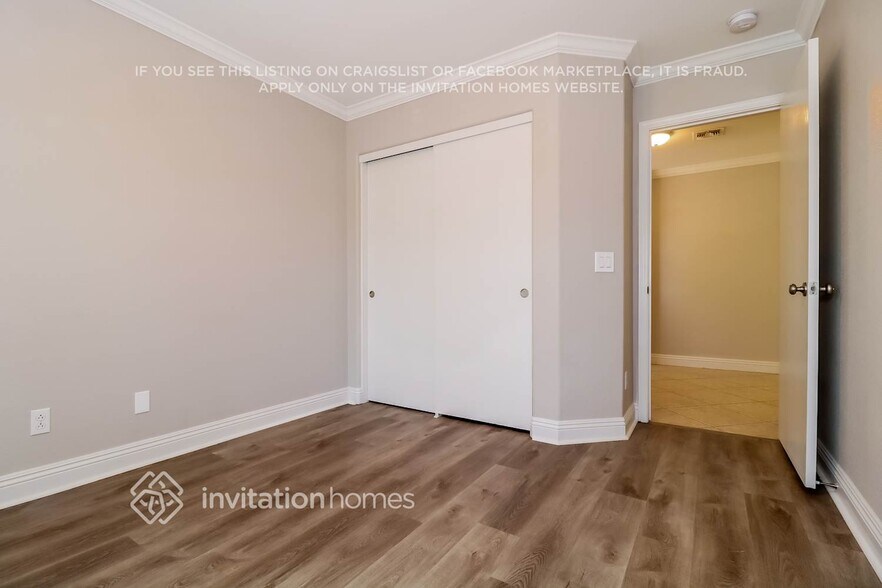 Building Photo - 14429 N 129th Dr