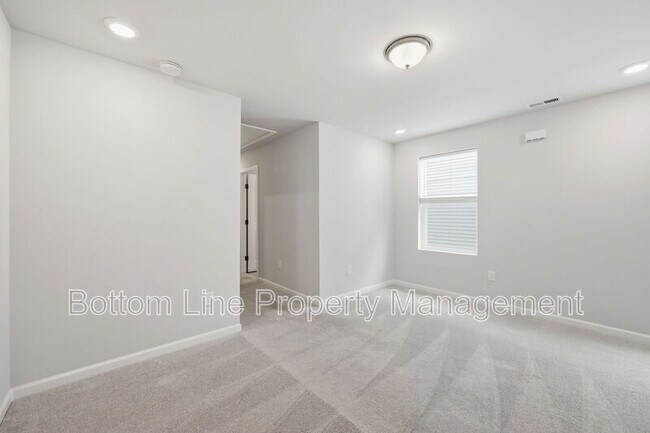 Building Photo - 517 Hanover Shr Ln