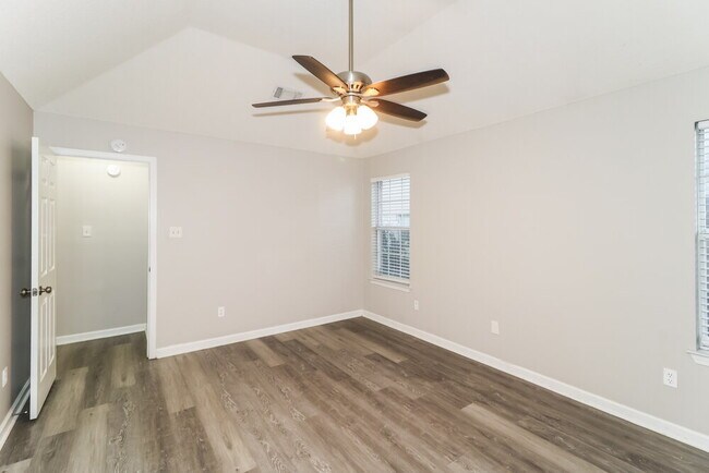 Building Photo - 9996 Houston Birch Dr