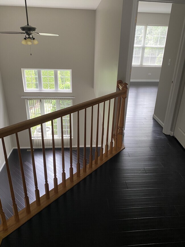 Upper hallway - 39761 N Tee Side Ct