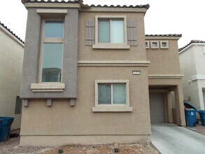 Building Photo - Spacious 3-Bed, 2.5-Bath in Las Vegas!