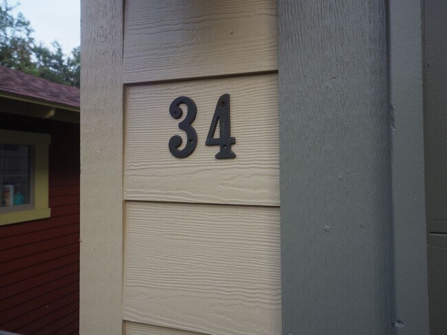 Building Photo - 13604 Caldwell Dr