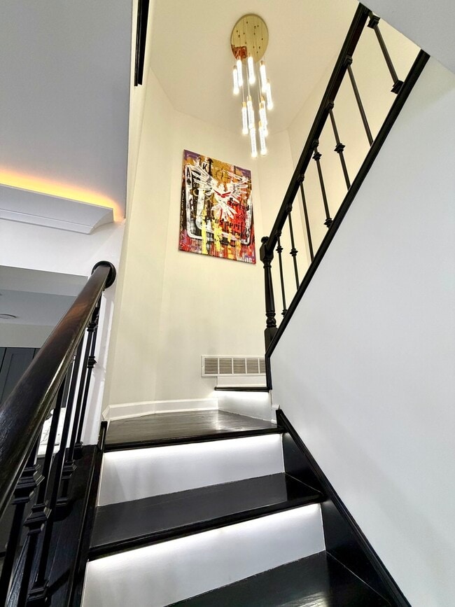 Building Photo - 2350 County Farm Ln