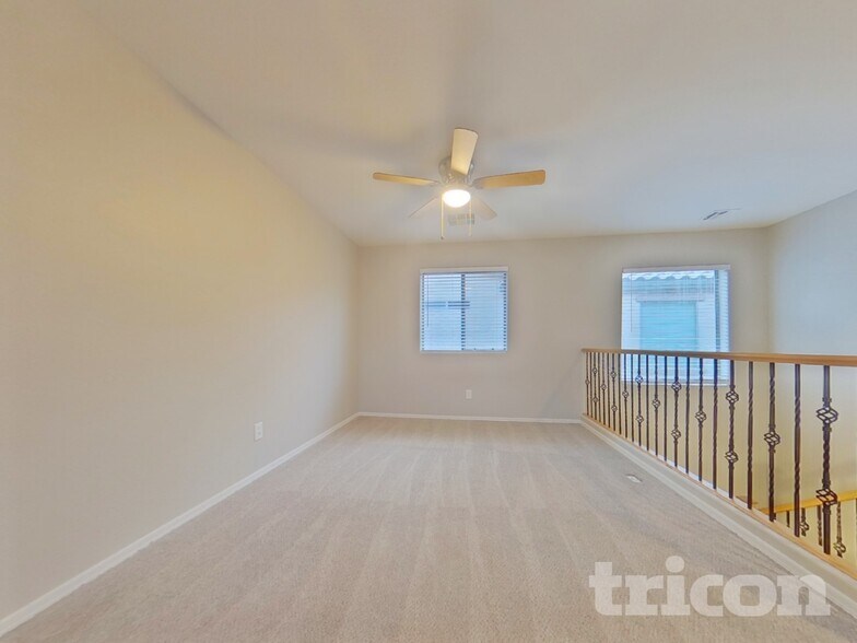 Building Photo - 4036 W Pedro Ln