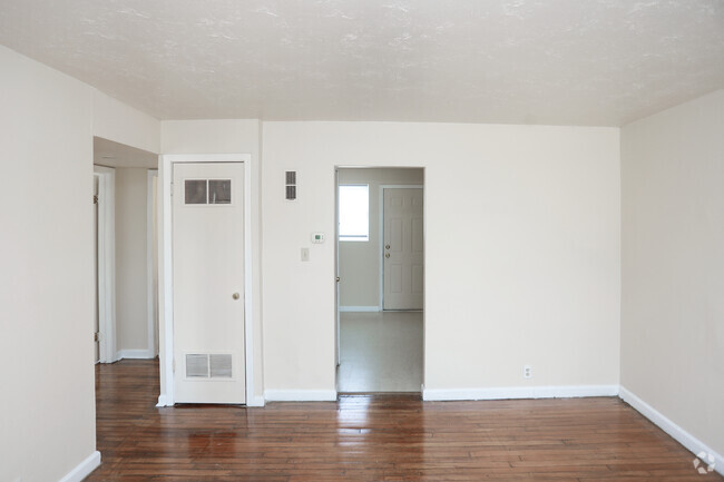 2BR, 1BA - 700 SF - 165 - DAWSON VILLAGE APARTMENTS