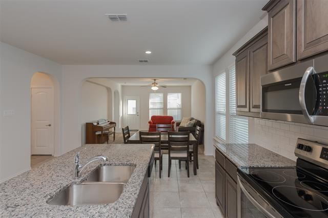 Building Photo - 225 Red Fox Ln