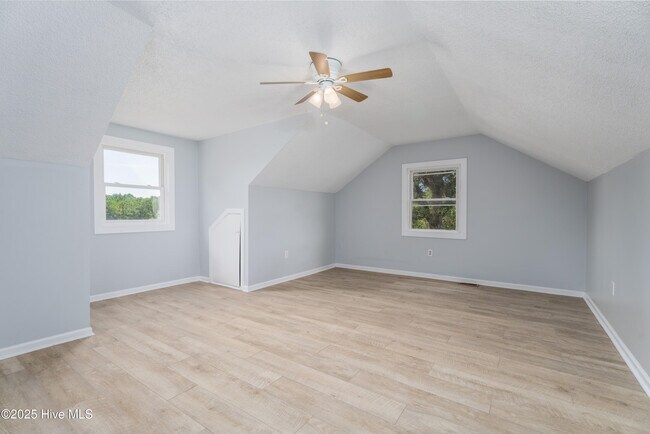 Building Photo - 521 NC-172