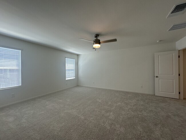 Building Photo - 6574 Tumoulin St