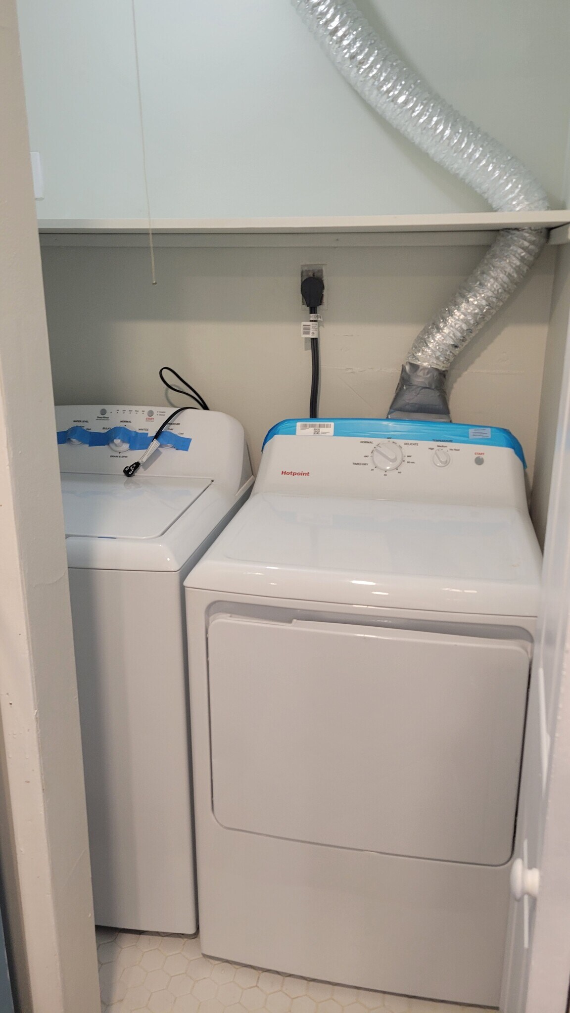 Building Photo - 4142 Corsair Ave