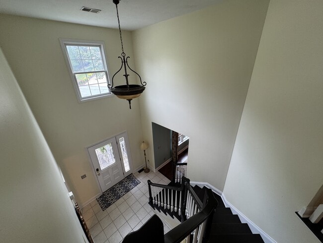 Primary Photo - 184 Donna Ave