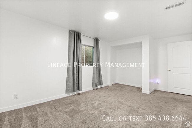 Building Photo - 4487 St Andrews Dr