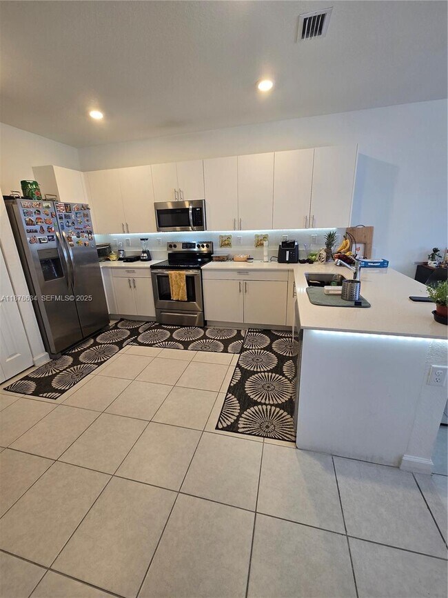 Building Photo - 13128 SW 234th Ter