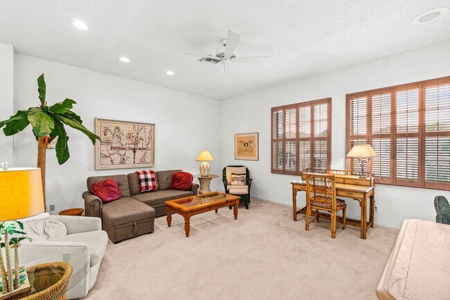 Building Photo - 5184 Lake Catalina Dr N