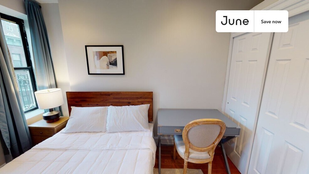 Building Photo - 23 E 109th St