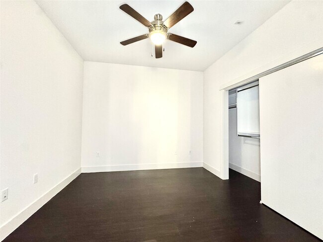 Building Photo - 3120 Smith St