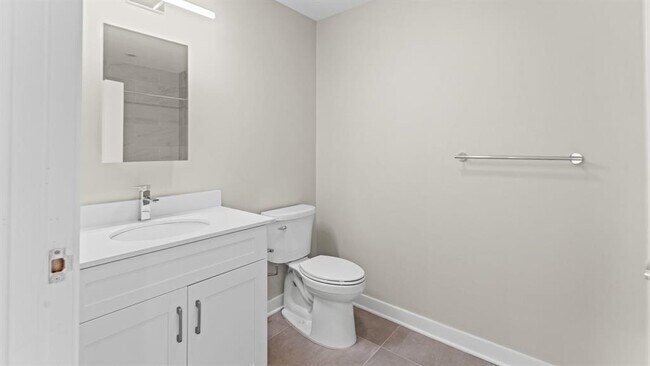 Building Photo - 475 Communipaw Ave