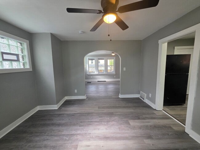 Building Photo - Newly updated 3 bedroom 1 bath house in Upper Hill!