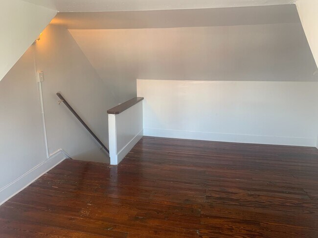 Building Photo - 3 Bedroom House in the West End of York City