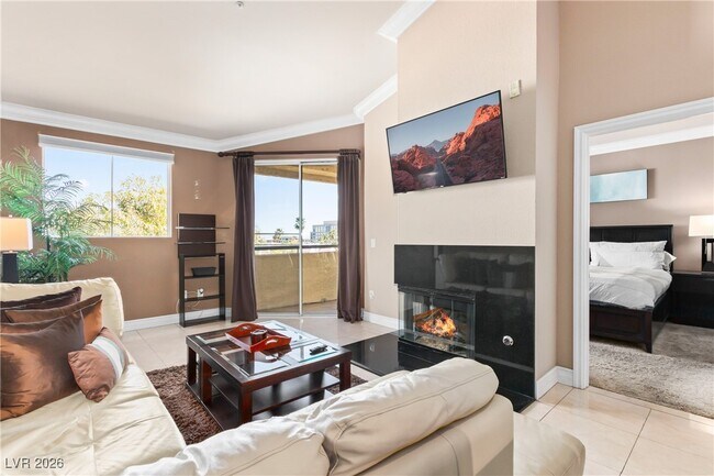 Building Photo - 210 E Flamingo Rd