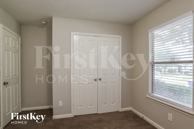 Building Photo - 3543 Garrison Run Dr