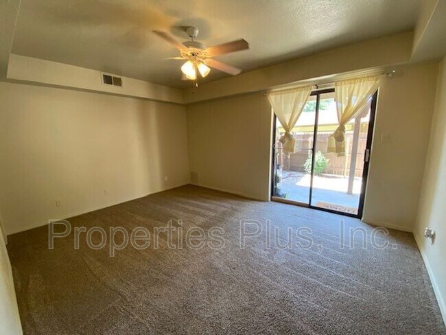Building Photo - 6524 S Memorial Dr