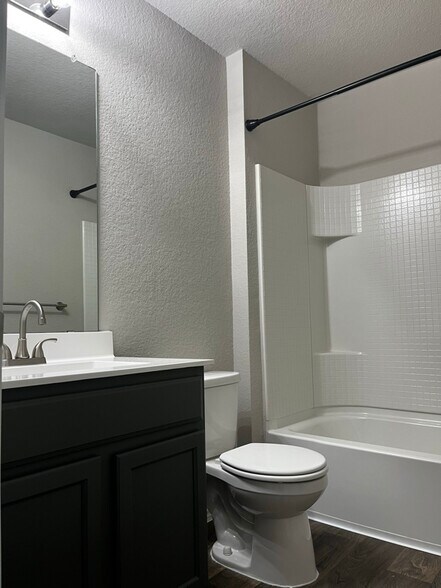 Building Photo - 5725 Shanjia Dr