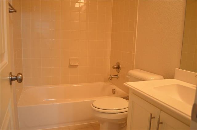 Building Photo - 1509 Livy Ln