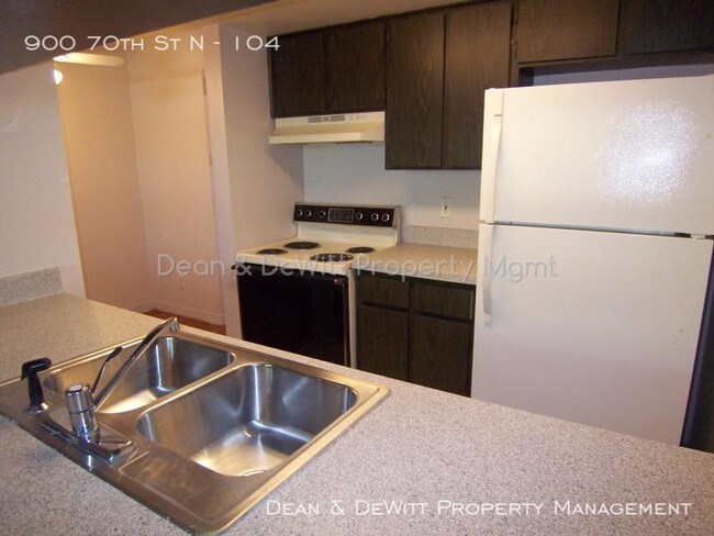 Building Photo - 900 70th St N