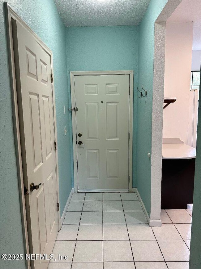 Building Photo - 1414 Vista Cove Rd