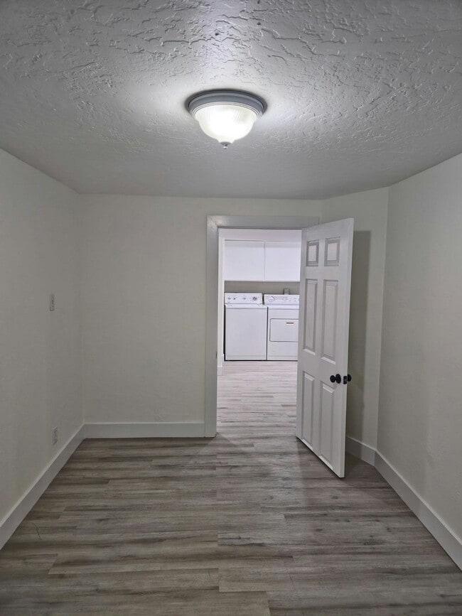 Building Photo - 3723 Kewanee Dr