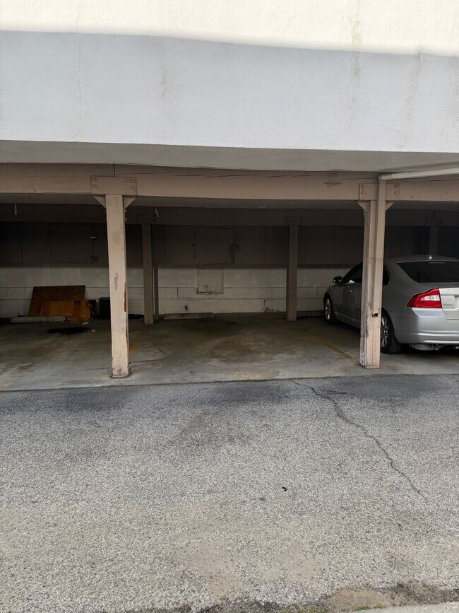 Building Photo - Beautiful Condo in Serene Montebello HOA Community – Pool, Spa & Prime Location