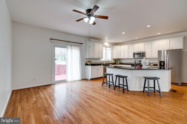 Building Photo - 5136 Ballycastle Cir