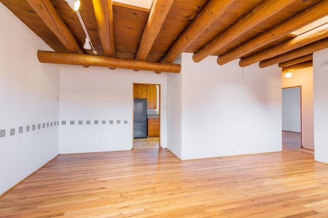 Building Photo - Santa Fe Traditional Home