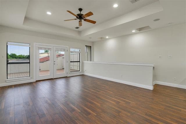 Building Photo - 5631 Longview St