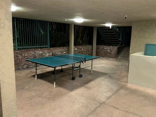 Table Tennis - 448 N Bellflower Blvd