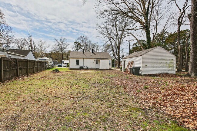 Building Photo - Renovated 3-Bedroom Home with Spacious Yard & Detached Garage