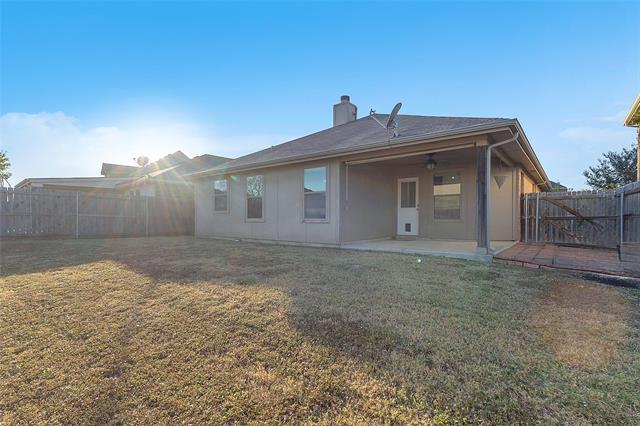 Building Photo - 2050 Lake Trail Dr