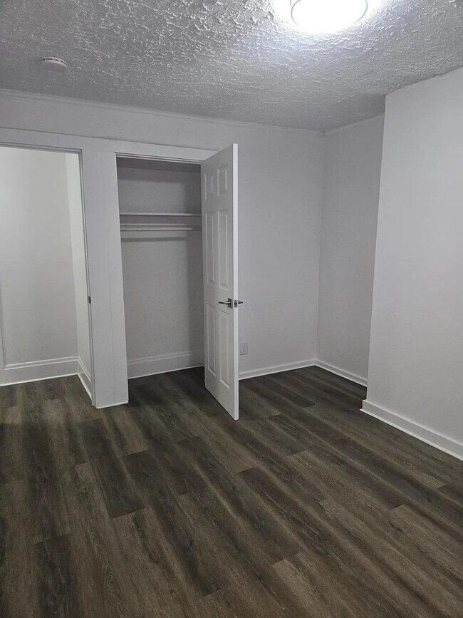 Building Photo - 127 N Burgess Ave