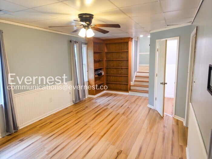 Building Photo - 12409 Salient Ln