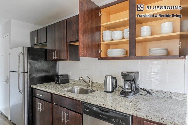 Building Photo - 8 W Chestnut St