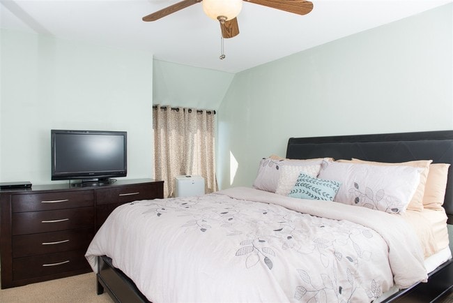 Master Bedroom - 6333 Mt Ada Rd