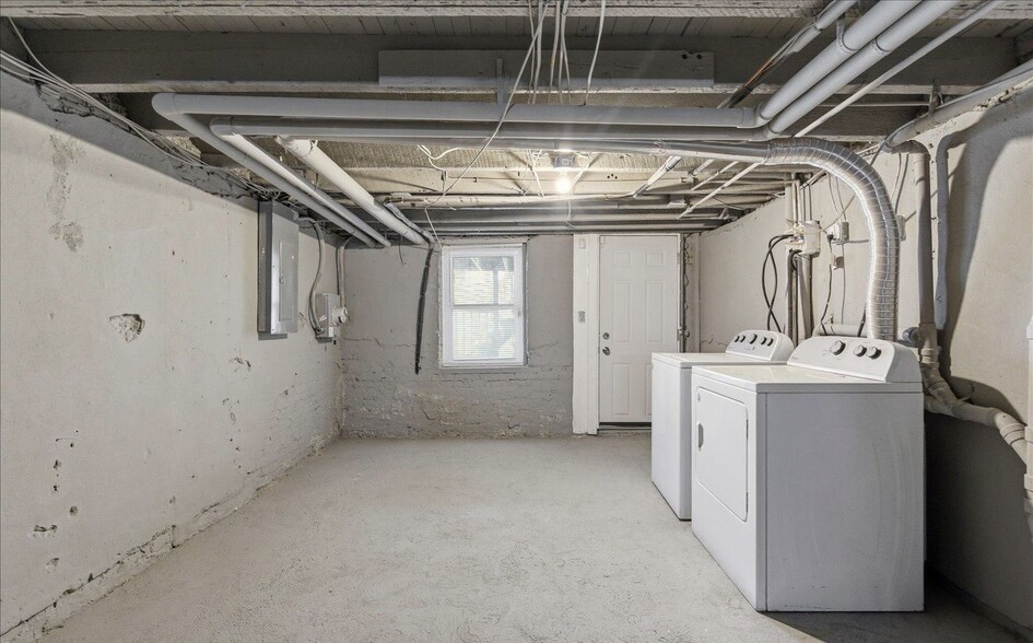 Basement with washer and dryer - 415 N Glover St
