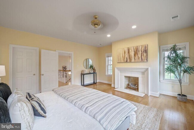 Building Photo - 2053 Mayfair McLean Ct