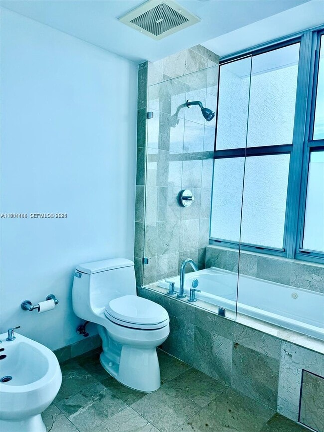 Building Photo - 3131 NE 188th St